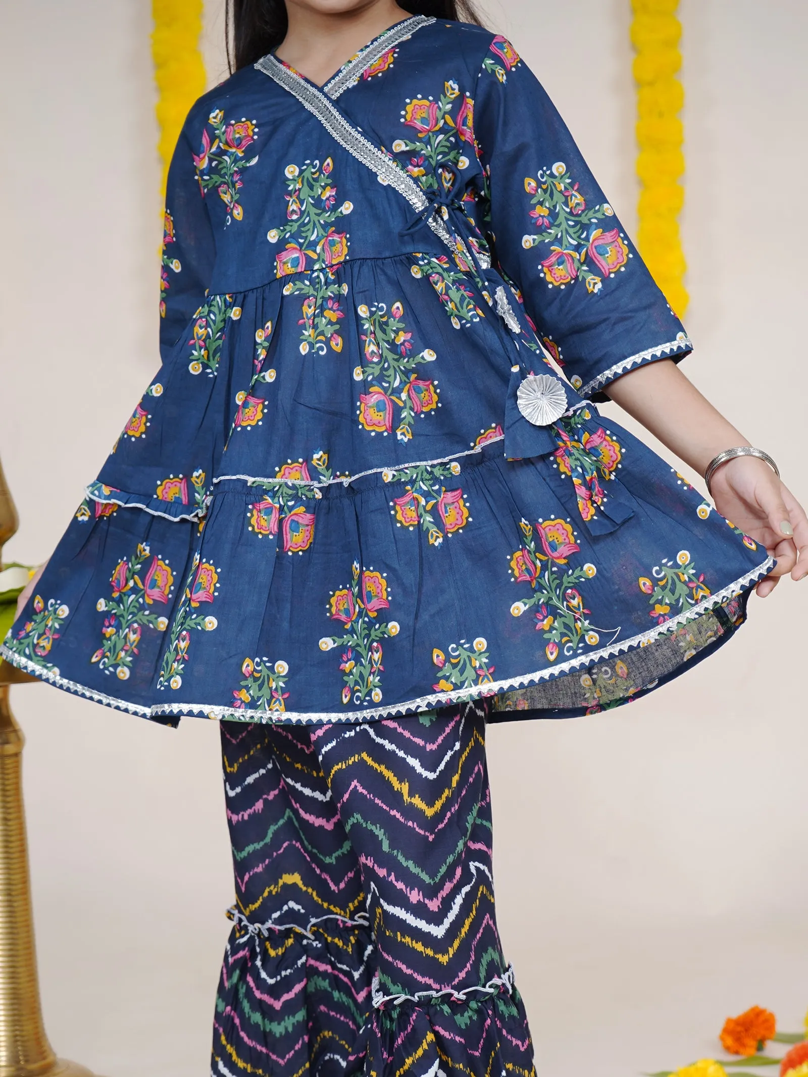 Girls 3/4th Sleeves Floral Printed Kurta With Geometric Printed Sharara