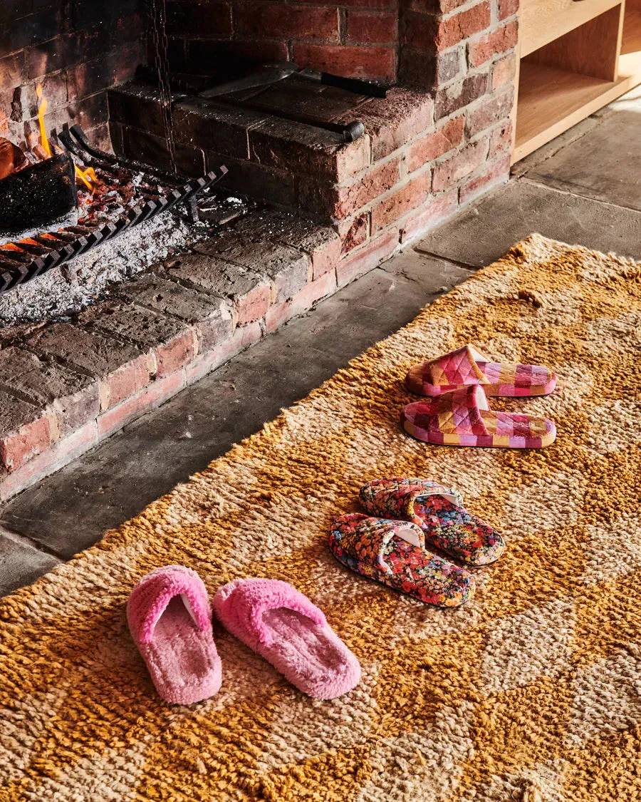 Kip & Co - Quilted Sherpa Adult Slipper (Poochie Pink)