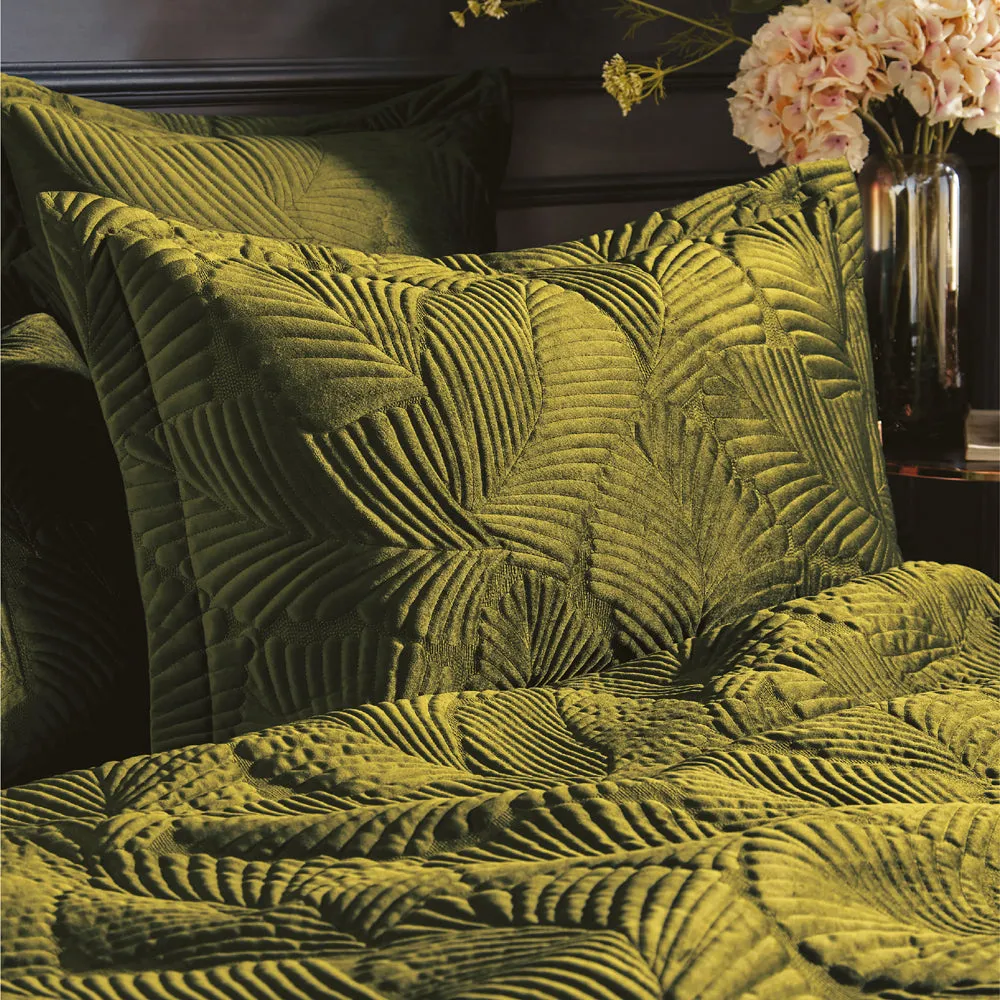 Palmeria Quilted Velvet Duvet Cover Set Moss