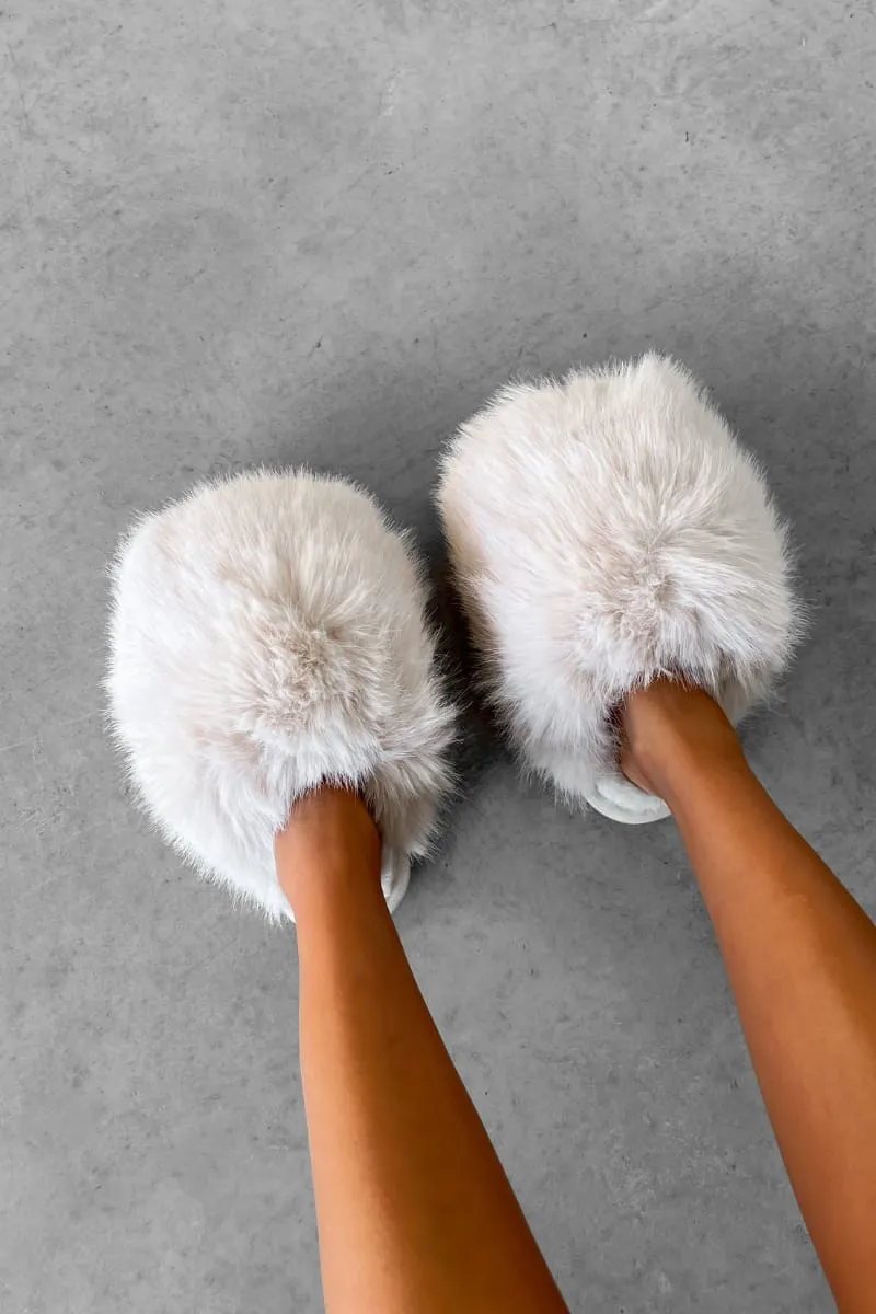 POLLY Faux Fur Oversized Slippers - Beige