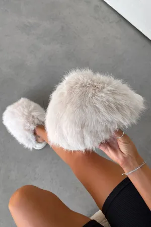 POLLY Faux Fur Oversized Slippers - Beige