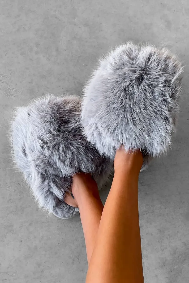 POLLY Faux Fur Oversized Slippers - Grey