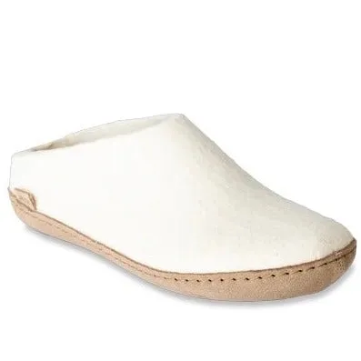 Slip On White (Leather)