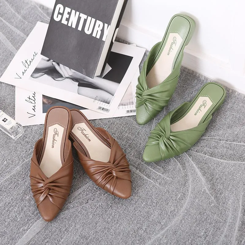 Women pointed toe summer 
fashion flat slide sandals