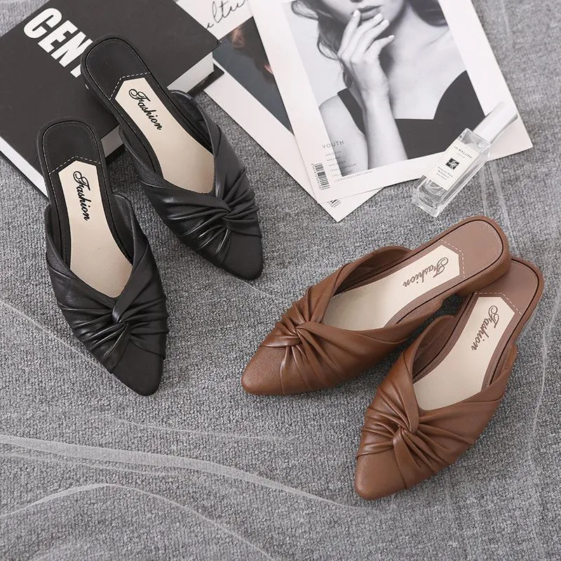 Women pointed toe summer 
fashion flat slide sandals