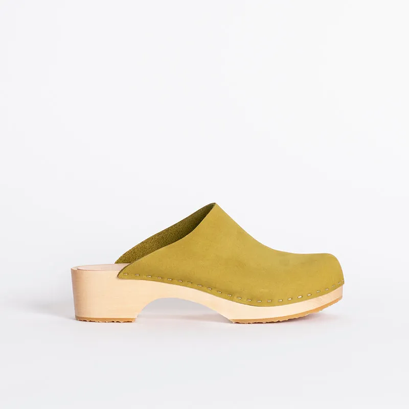 Worker Clog (MTO)